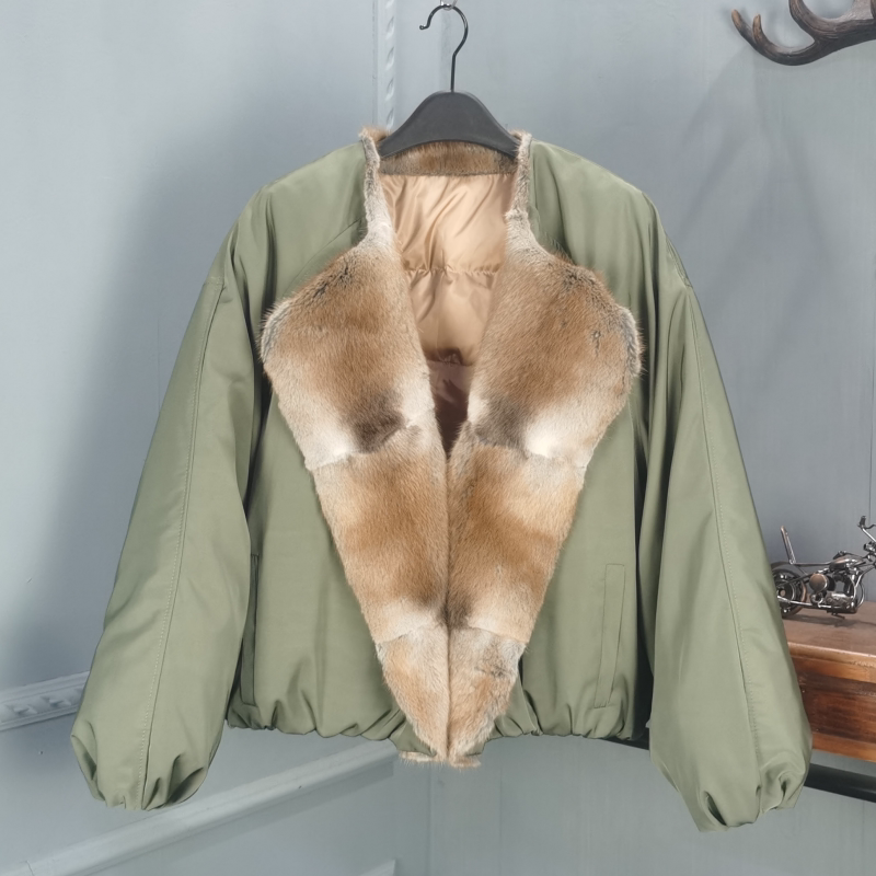 欧品唯格通勤短款圆领羽绒服