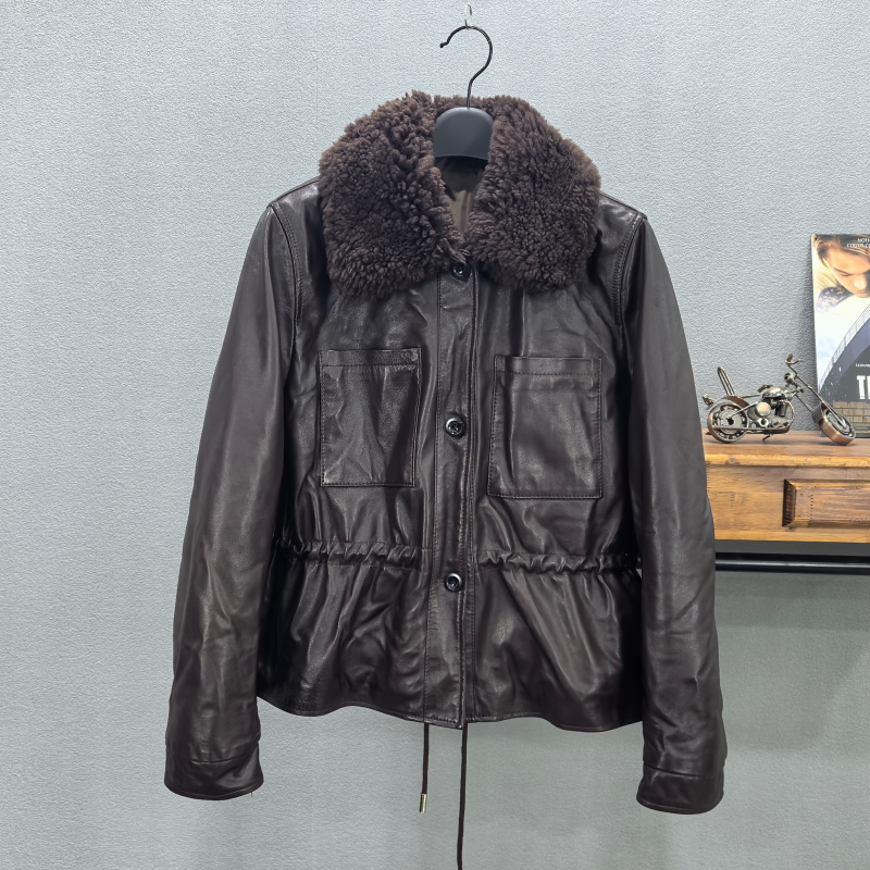 2026秋冬新款真皮羊羔毛领羽绒服女收腰显瘦绵羊皮鹅绒外套