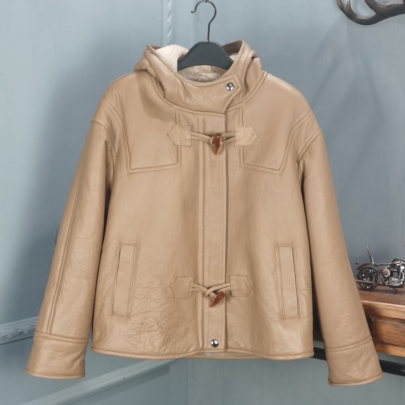 欧品唯格宽松型羊皮短款皮草