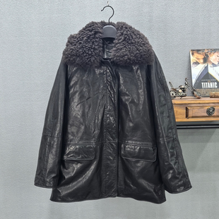 2026冬季新款复古油蜡牛皮羊羔毛领羽绒服女宽松鹅绒中长款外套