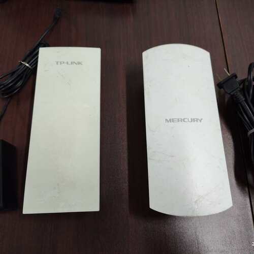 议价两个网桥 一个tplink的，型号：TL-S2-1KM录像机（维修）