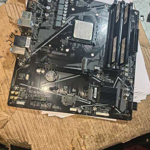 议价amd 5600gt 技嘉b550m k（维修）