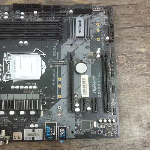 议价华擎Z370M pro4,四内存插槽带m.2接口，带全新挡片（维修）