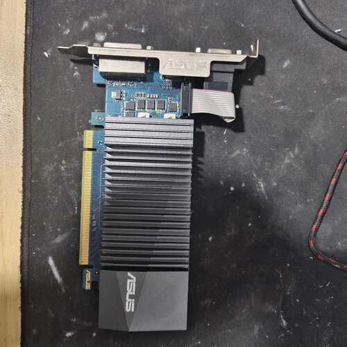 议价华硕GT710-SL-1G D5-BRK显卡，正常使用，成色（维修）