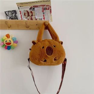 可爱毛绒水豚包2024新款 小众设计卡通玩偶包趣味公仔手提小包包