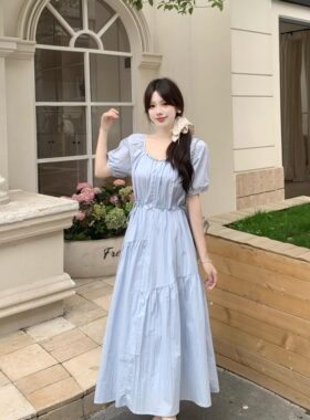 设计感抽绳辣妈外出哺乳连衣裙