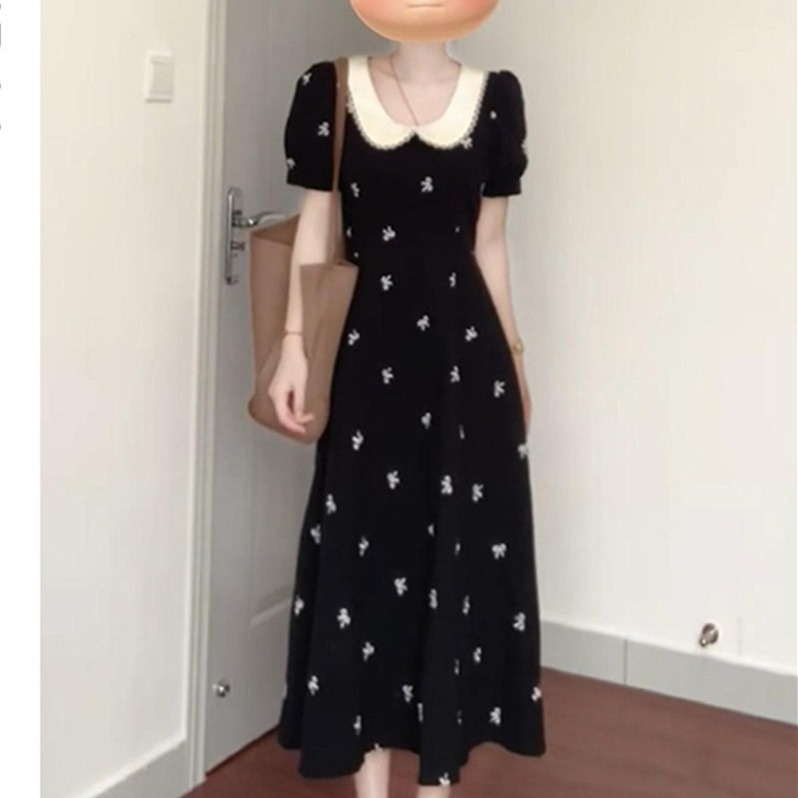 娃娃领辣妈款外出哺乳连衣裙