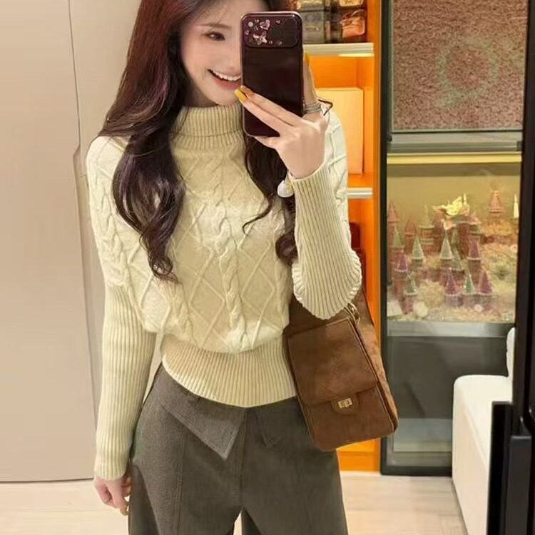 辣妈外出哺乳高领毛衣秋冬蝙蝠袖针织衫收腰显瘦产后喂奶打底上衣