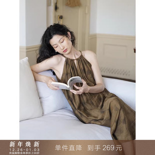 长裙子 新国风复古随性印花可调节吊带连衣裙新中式 到手269元