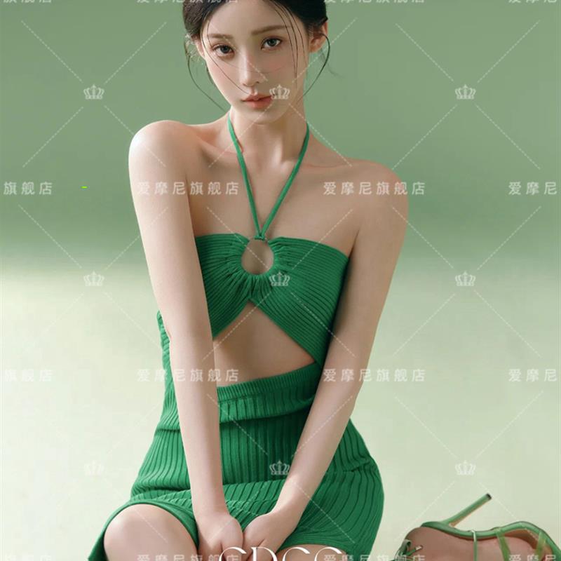 新款影楼韩系简约清冷感肖像写真黑色连衣裙高级感个人艺术照服装