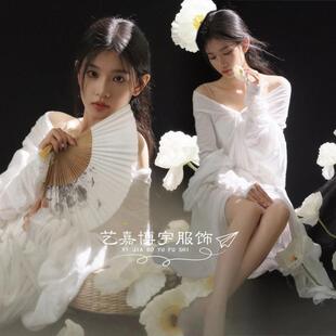 影楼新款 画报主题生日氛围甜美少女抹胸裙写真个人摄影艺术照服装