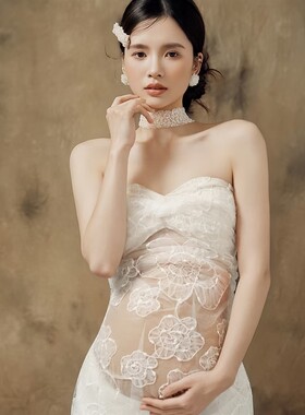 2025影楼新款孕妈咪拍照主题服装白色蕾丝花朵礼服高级感摄影衣服