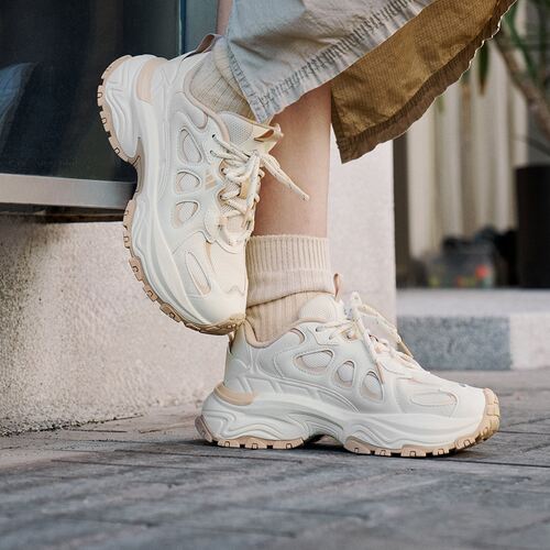 Adidas 阿迪达斯 女款稳定缓震回弹厚底复古舒适老爹鞋JP8413