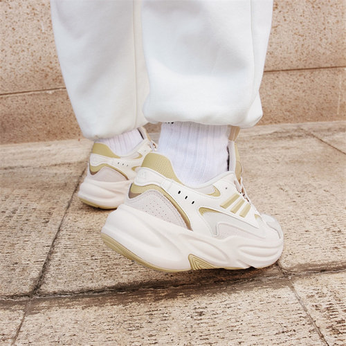 Adidas 阿迪达斯 男女经典舒适百搭耐磨运动休闲鞋 JR3198