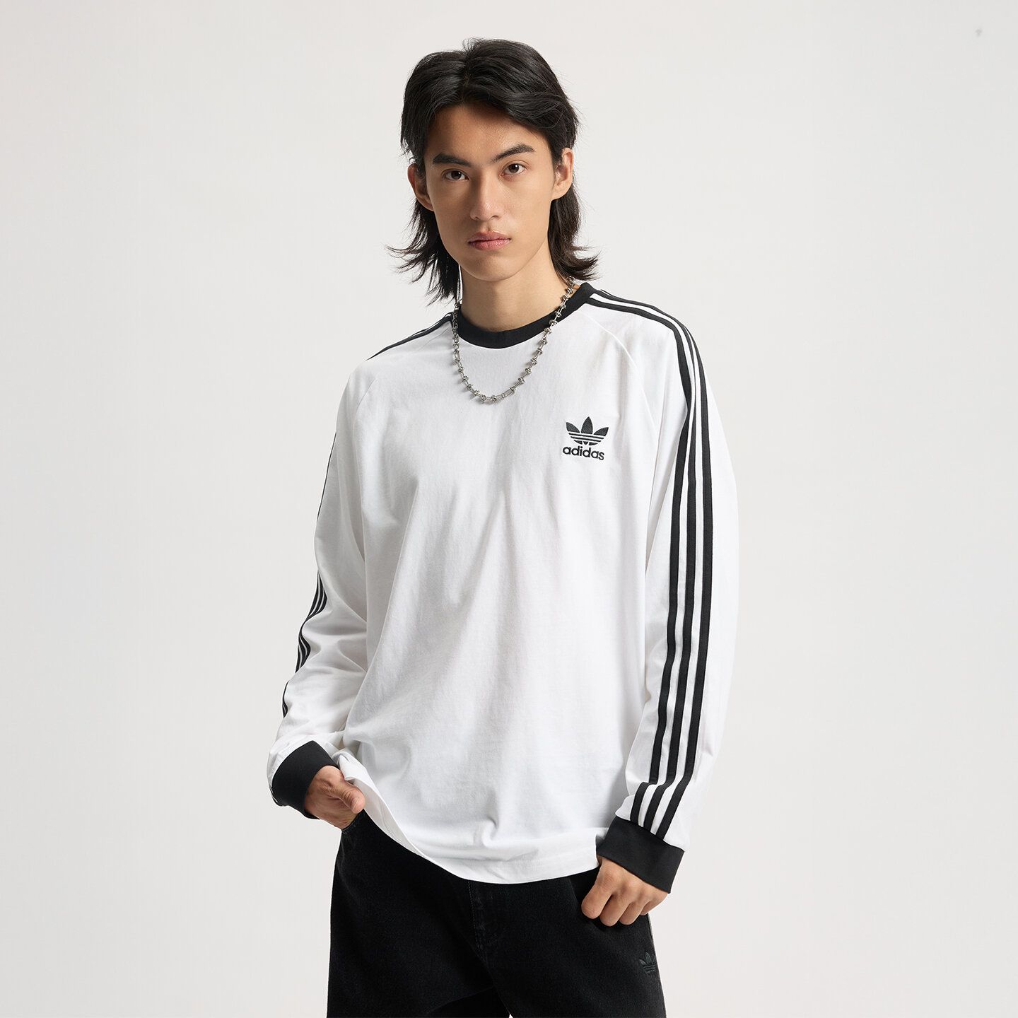Adidas/阿迪达斯男子复古穿搭运动修身长袖圆领T恤IA4879