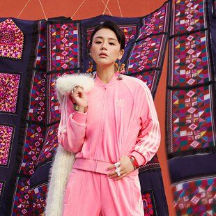 Adidas阿迪达斯VELOUR SST JKT女子丝绒夹克外套IX4223