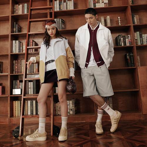 Adidas/阿迪达斯正品男女同款经典运动宽松夹克外套KC3116