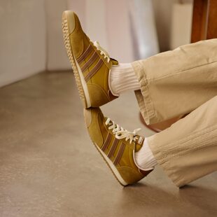 Adidas/阿迪达斯正品三叶草男女轻便复古经典休闲运动鞋KI8872