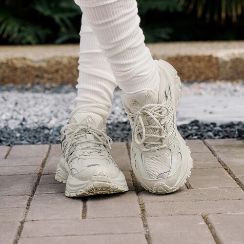 Adidas阿迪达斯正品男女稳定缓震回弹厚底复古百搭老爹鞋JQ7624