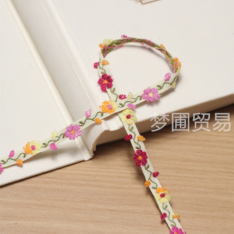 米白色底绣花朵纯棉花边波浪 服花边