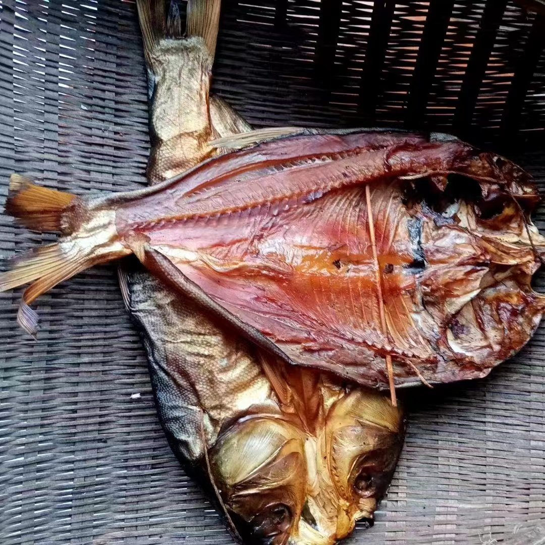 湖南宁乡特产腊鱼手工腊肉咸鱼干