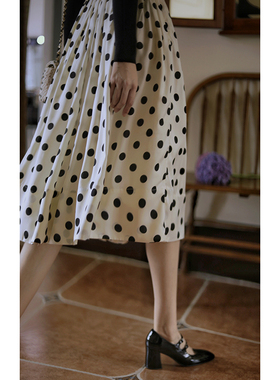 Ching's赫本风厚缎面波点半裙 复古高腰气质褶皱大摆裙伞裙裙子秋