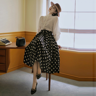 复古收腰显瘦夏季 衬衫 别致上衣女 s复刻小高领单排扣灯笼袖 Ching