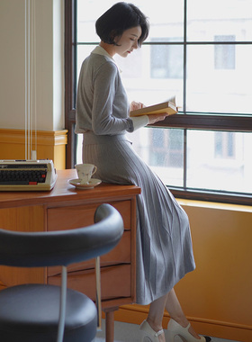 Chings法式复古高腰显瘦不规则大摆A字裙女 条纹通勤春针织半裙