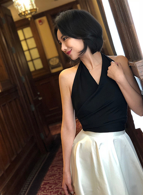 Ching's 复古挂脖绑带上衣 一片式黑色交叉高腰显瘦短款V领背心夏