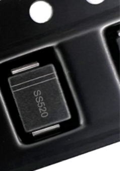 SS520B 丝印SS520 SMB DO-214AA 贴片肖特基二极管 5A 150V