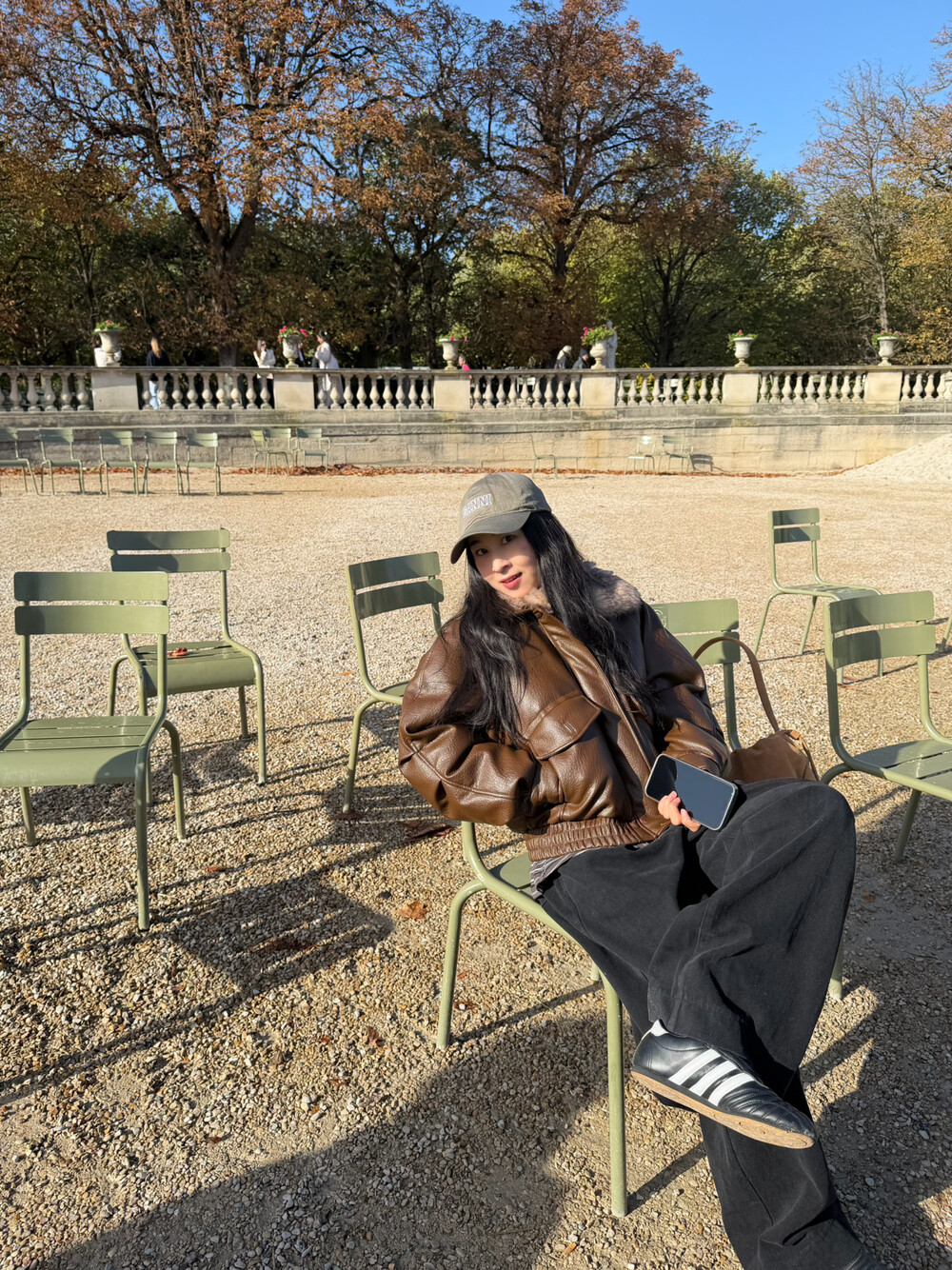 秋冬新款宽松中古风皮质保暖羽绒服外套(配可拆仿毛毛领)