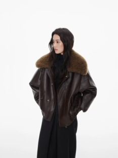 LIONCAT/冬季新款复古时尚羊羔毛领PU皮短款羽绒服女百搭夹克外套