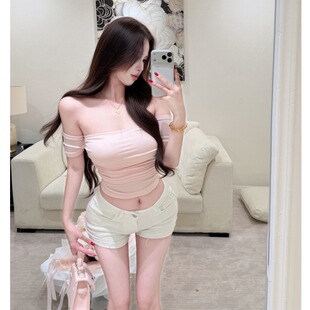 纯欲风辣妹柔焦肩颈短袖T恤女夏季一字肩褶皱修身短款小个子上衣