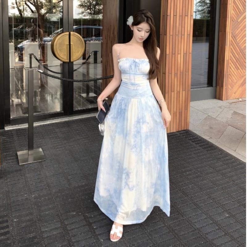 纯欲风一字肩挂脖碎花吊带连衣裙女夏季高级感绝美性感抹胸长裙子