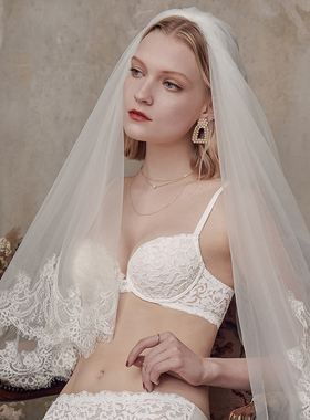 BOTHYOUNG内衣女大胸显小聚拢收副乳薄款文胸纯欲套装白色胸罩