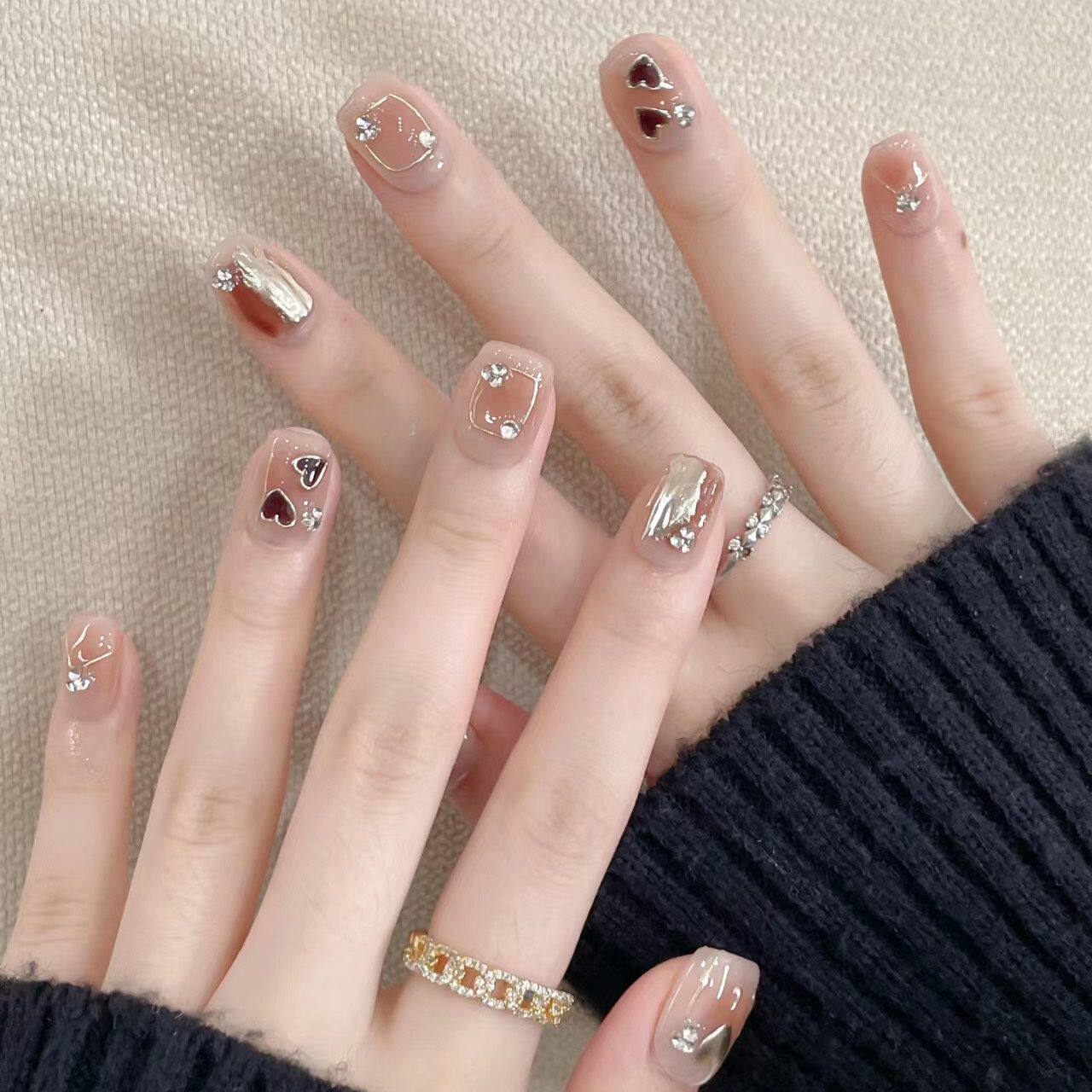 显白腮红短甲黑色爱心不规则墨镜粉婚甲新娘款定纯手工美甲穿戴甲