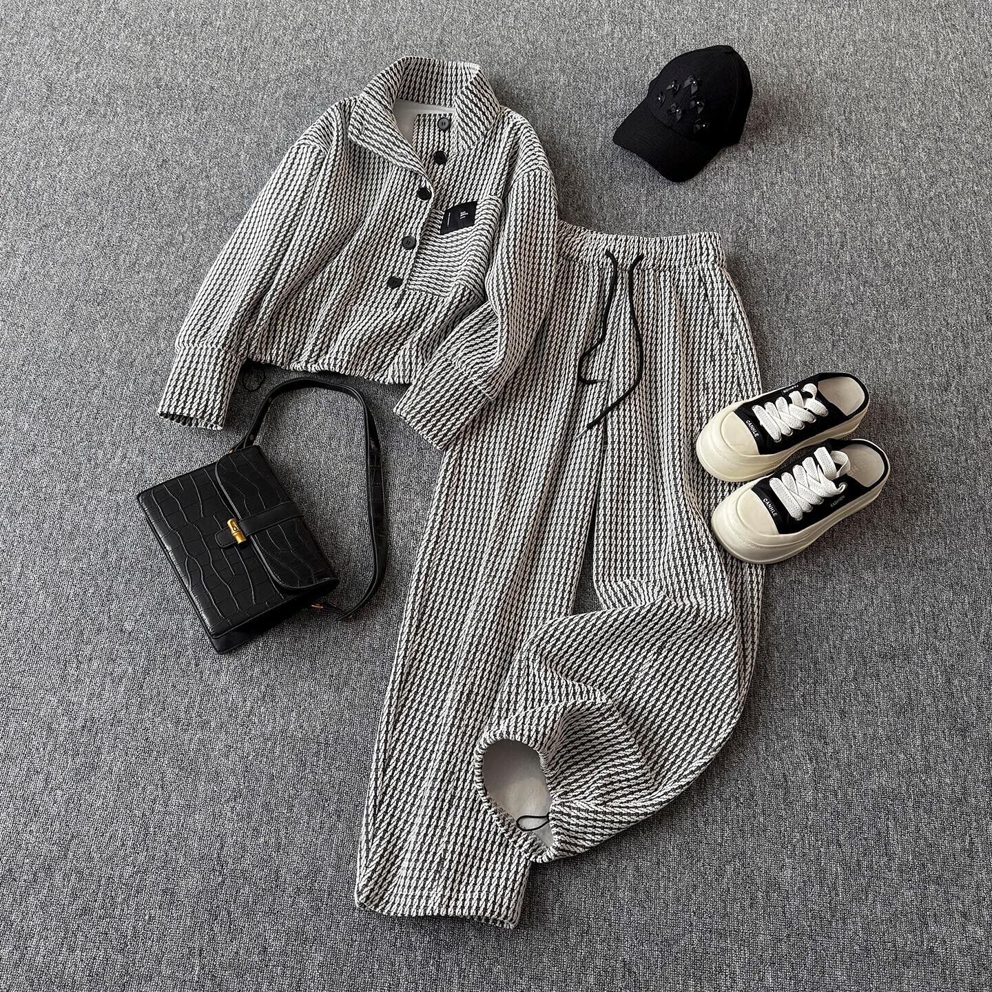 小个子穿搭时尚套装女春季新款洋气减龄立领条纹外套阔腿裤两件套