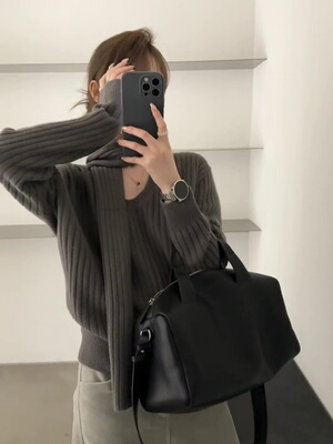 韩系ins氛围感全羊毛挂脖毛衣