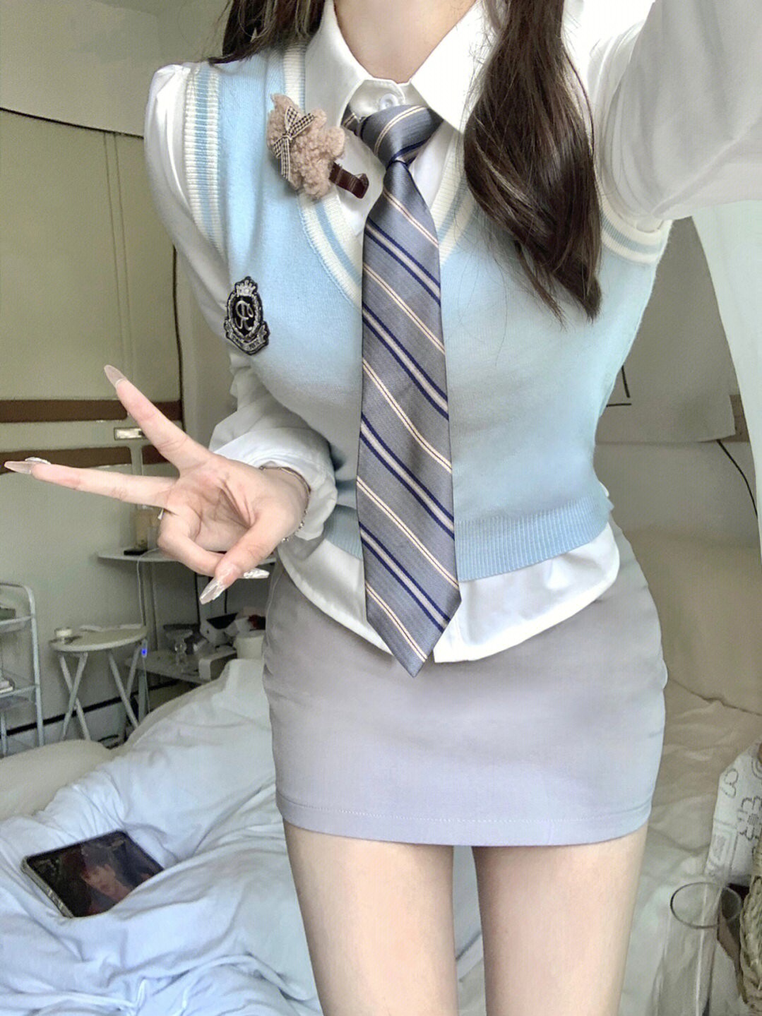 KOREAN UNIFORM COLLEGE STYLE SUIT BABY GIRL BLUE KNIT VEST VEST CAMPUS STYLE PLEATED SKIRT SHIRT THREE-PIECE SET