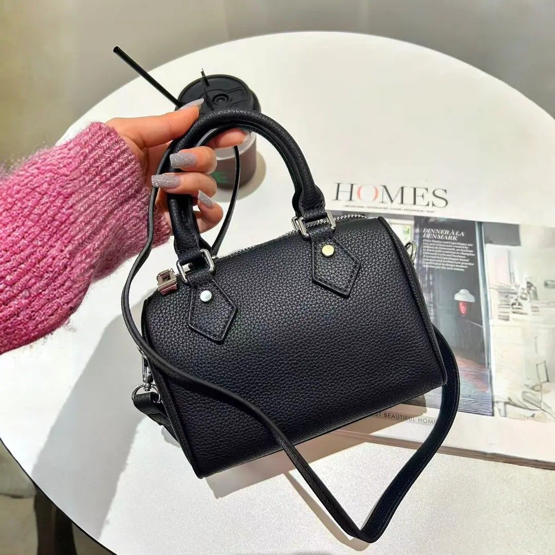 头层牛皮波士顿包时尚斜挎真皮枕头包高级感软皮女包手提包单肩包