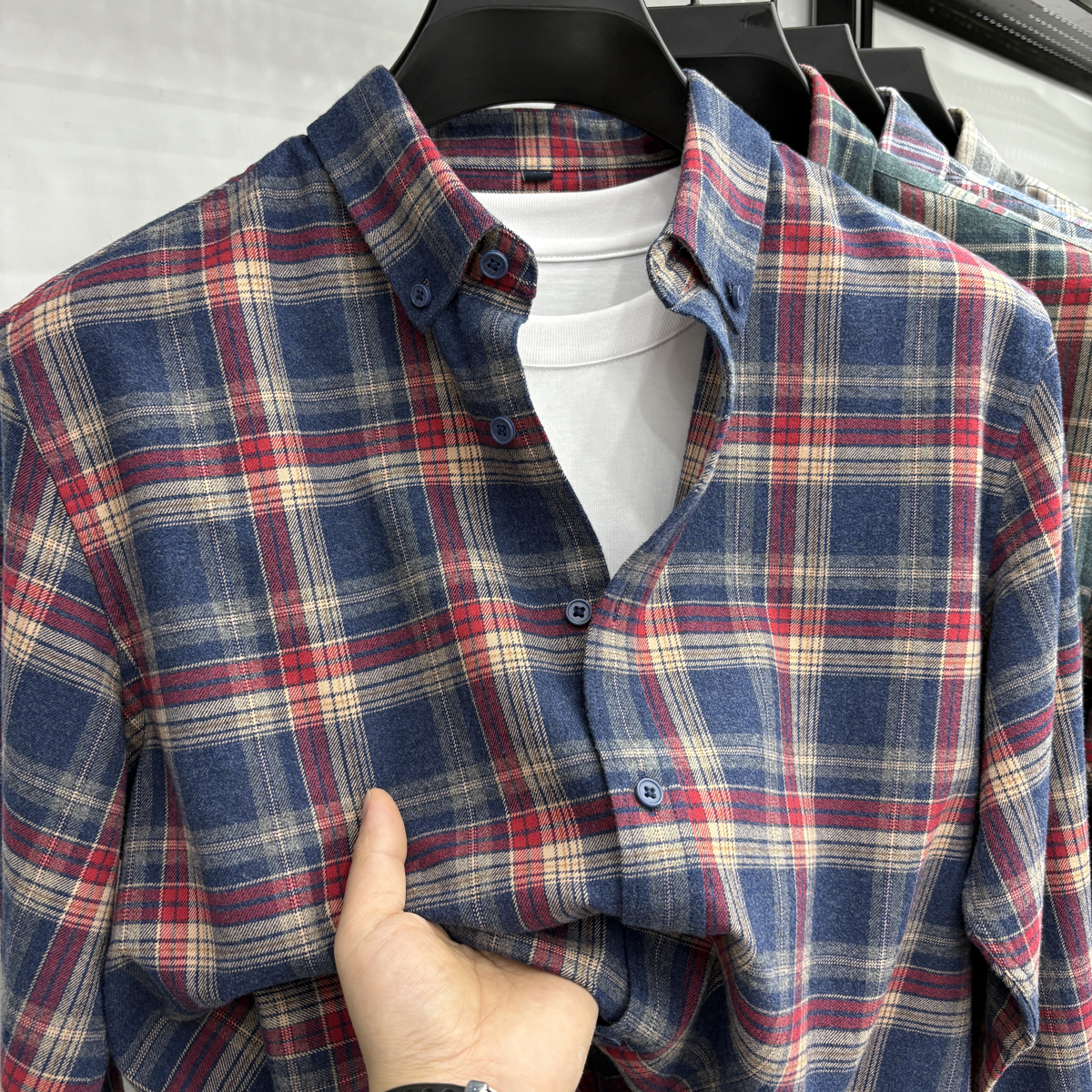 专柜同款100%棉磨毛格子衬衫秋冬新款纯棉格子衬衫男款时尚衬衣