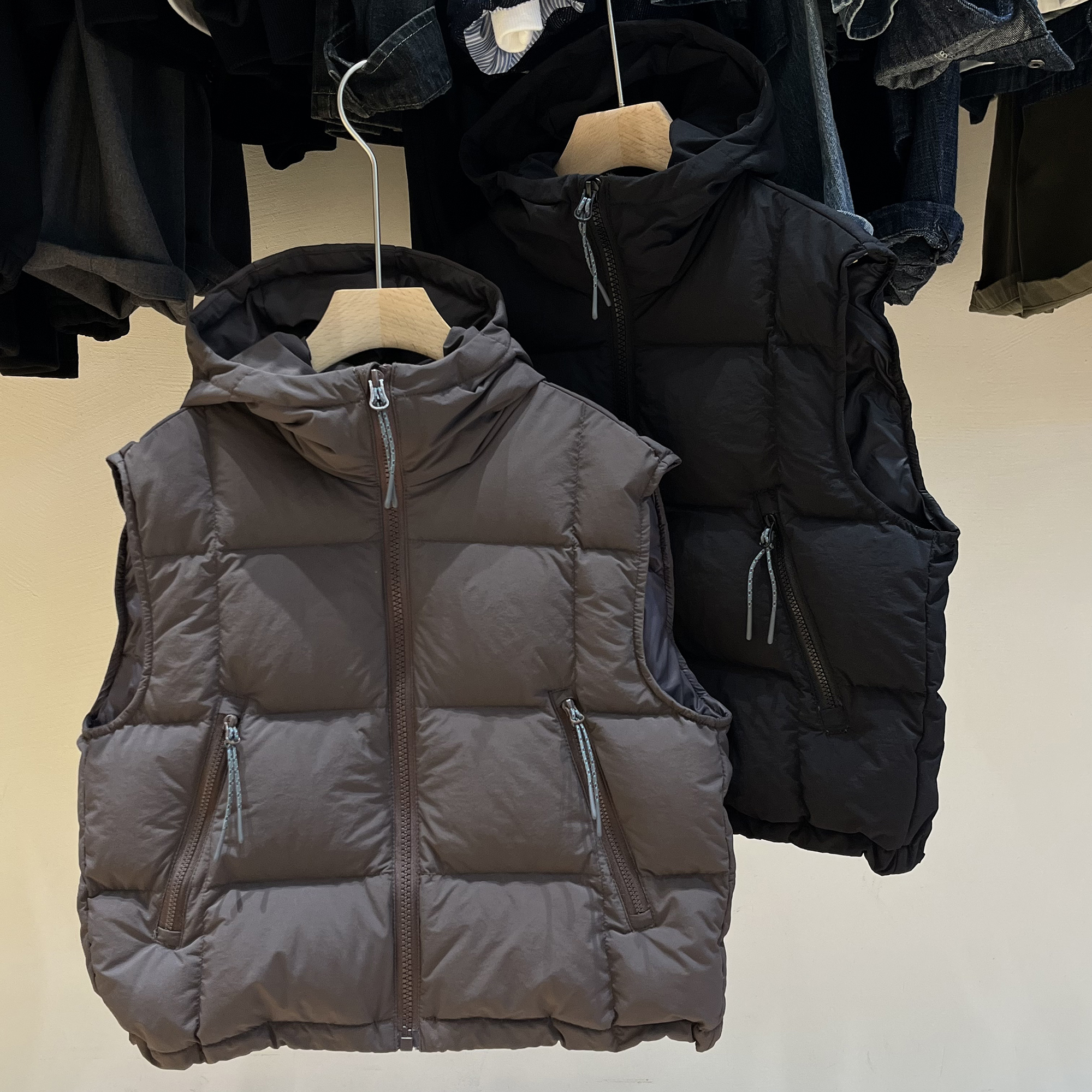 RESUMEHOME简历童装冬季中童白鸭绒羽绒马甲男女儿童连帽砍肩外套