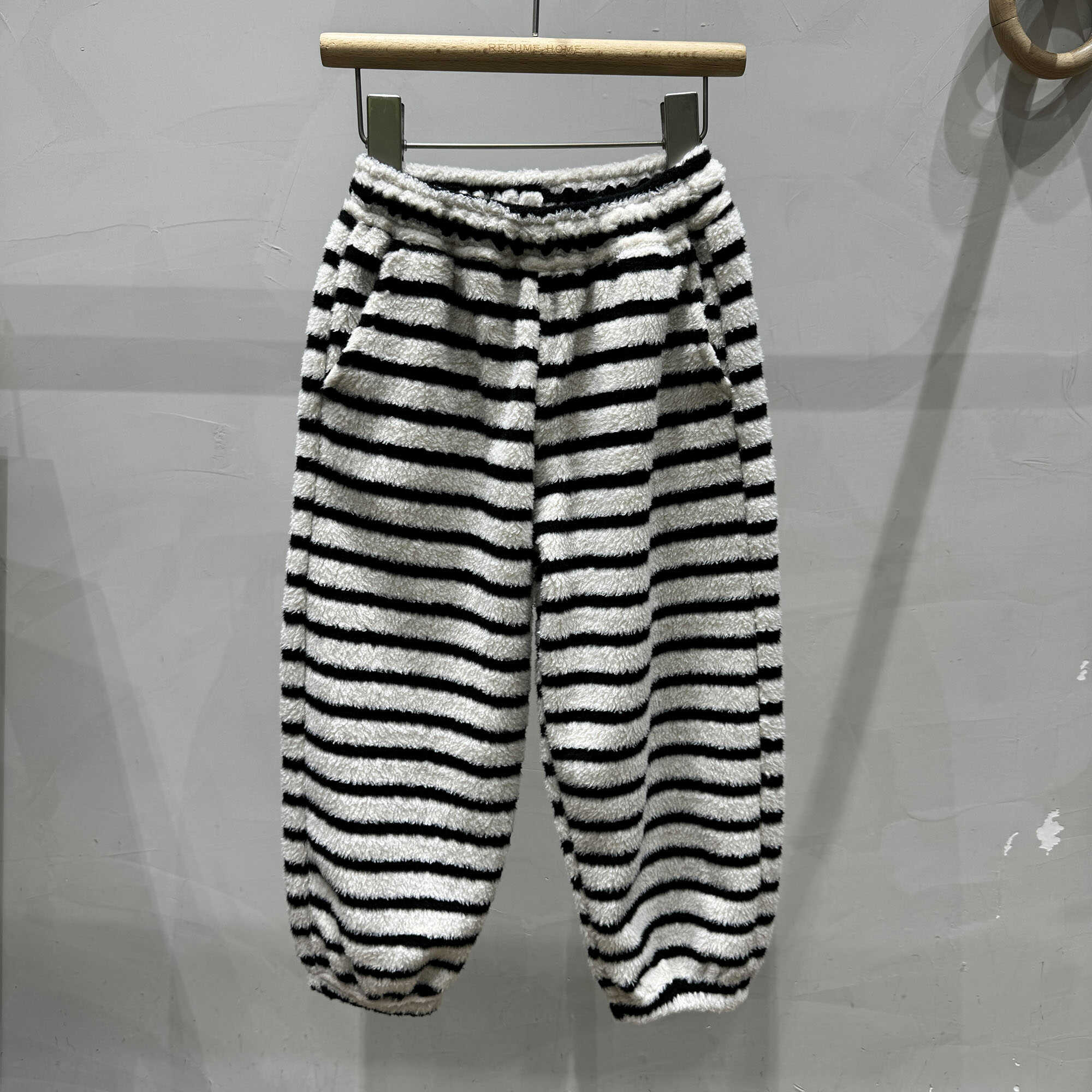 RESUMEHOME简历童装2024秋冬新款BB裤毛毛裤条纹卫裤运动保暖潮酷