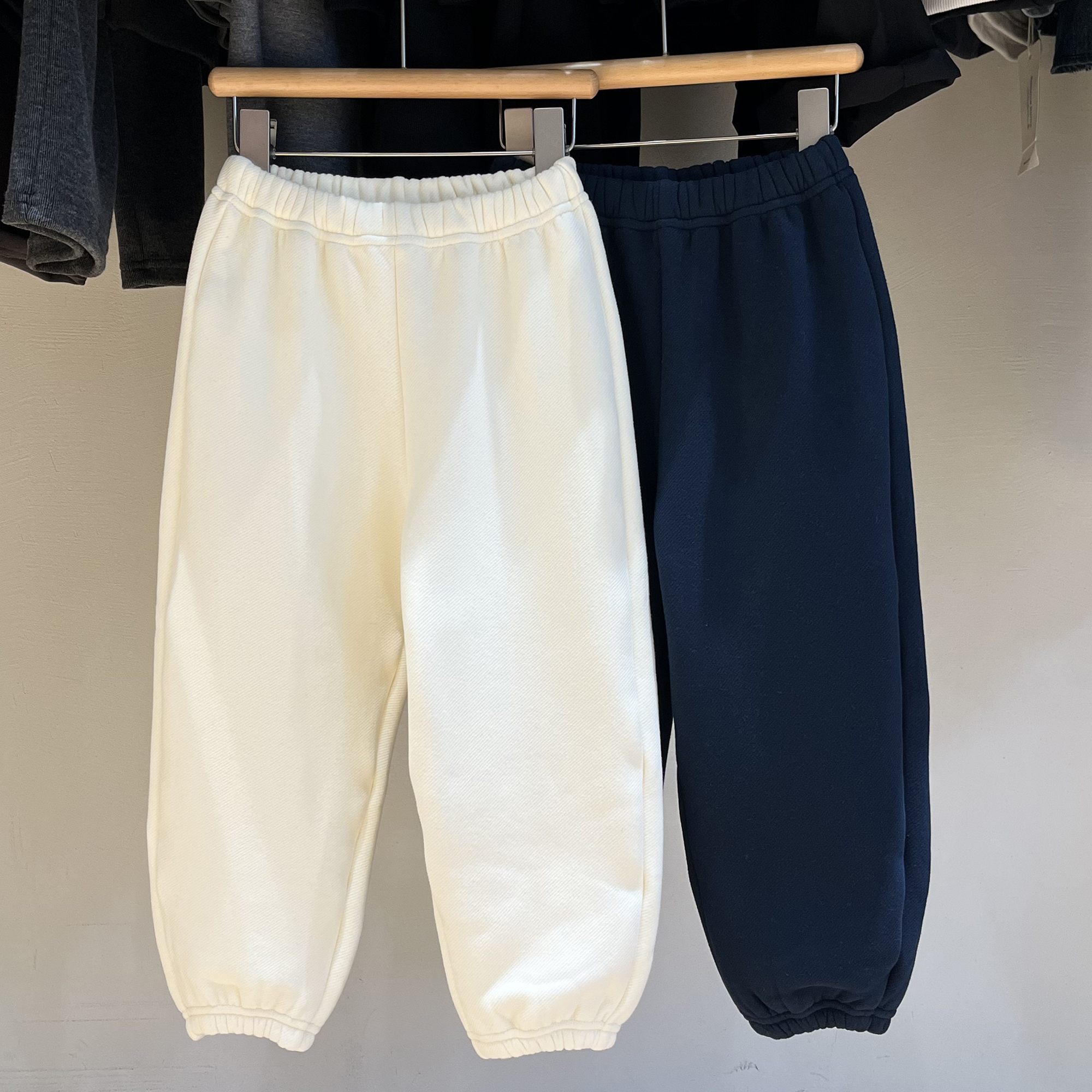 简历儿童秋冬休闲卫裤束脚运动裤