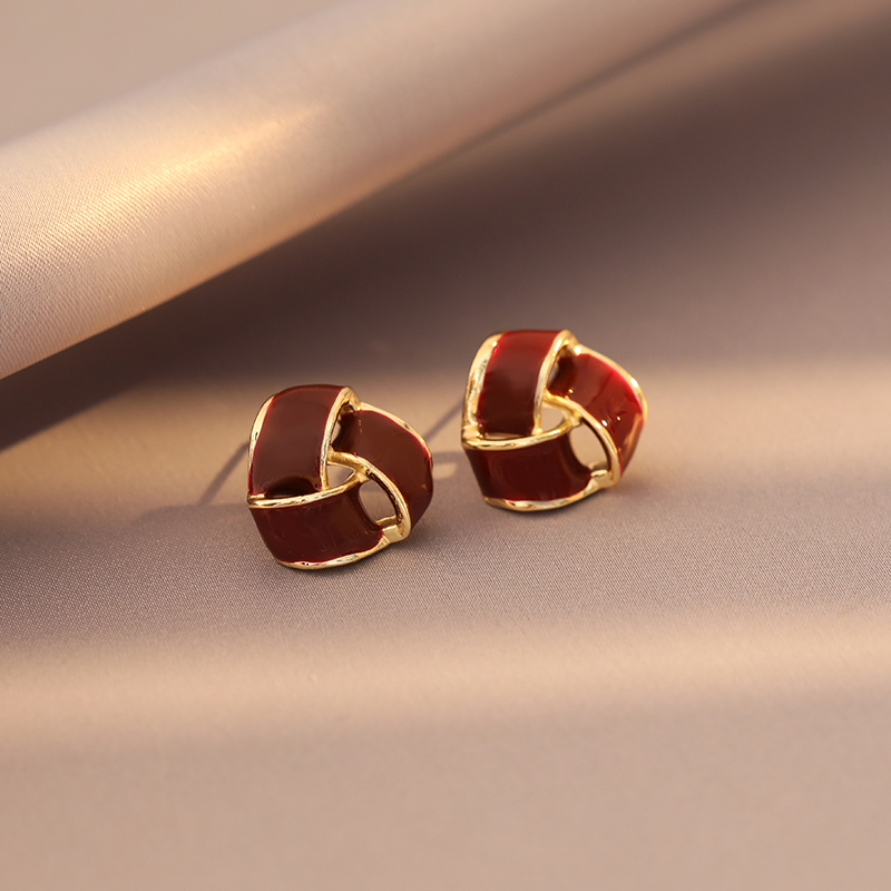 日常通勤红色耳钉蚊香盘耳夹