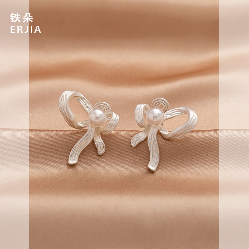 银色蝴蝶结珍珠无耳洞耳夹