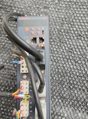 南京图科c3dw-06a00伺服驱动器，成色如图实物拍摄，功 议价