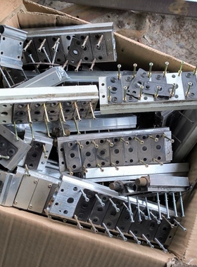 电磁阀汇流排，电磁阀岛，配4v2108型号，四位，六位，8位 议价