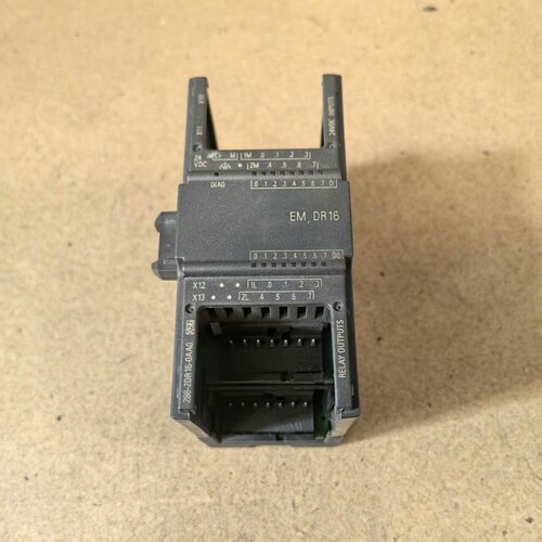 PLC模块，型号 6ES7 288-2DR16-0AA0 议价