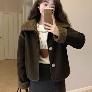 2025新款上新女装咖色翻领皮毛一体加绒加厚短款羊羔毛外套女冬季